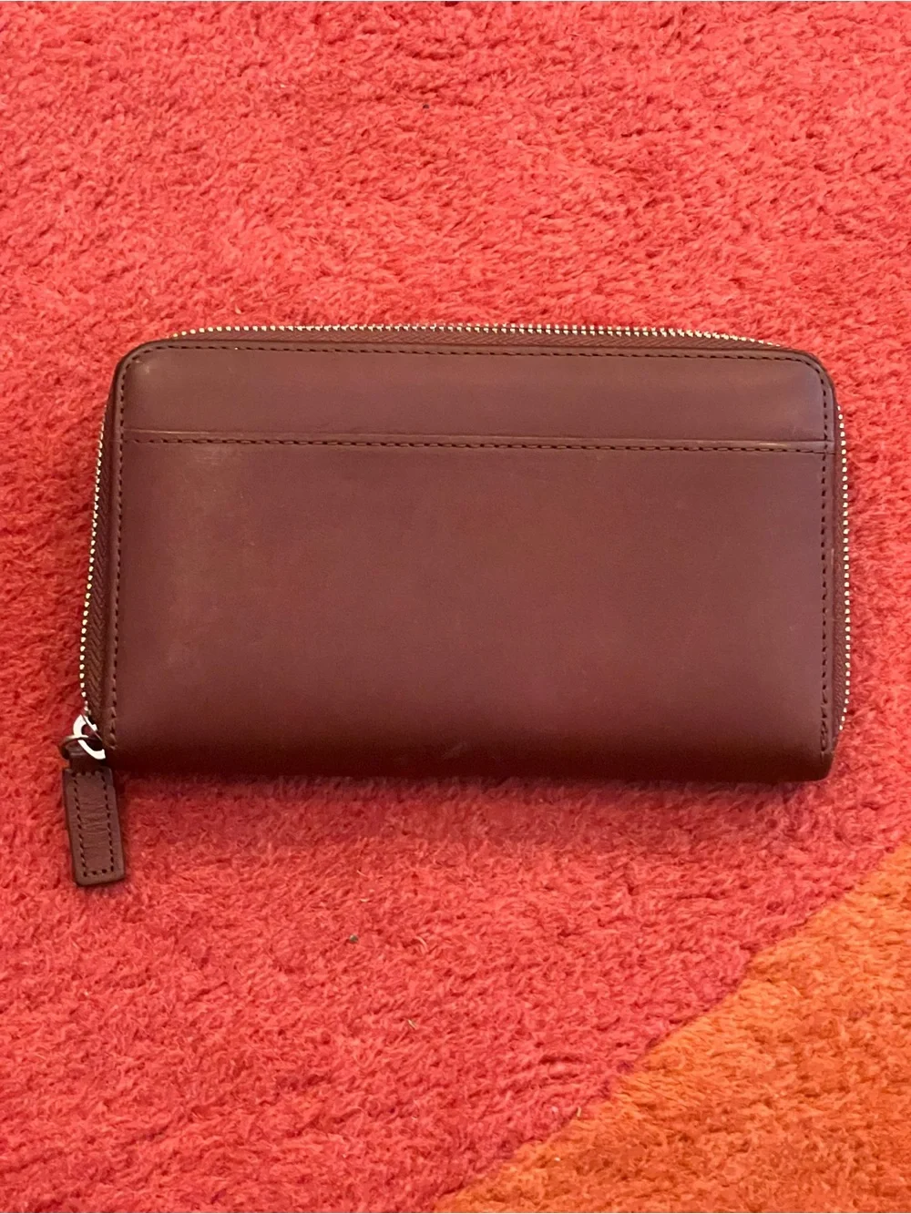 Sézane Victoria Wallet crafted in smooth natural heritage leather